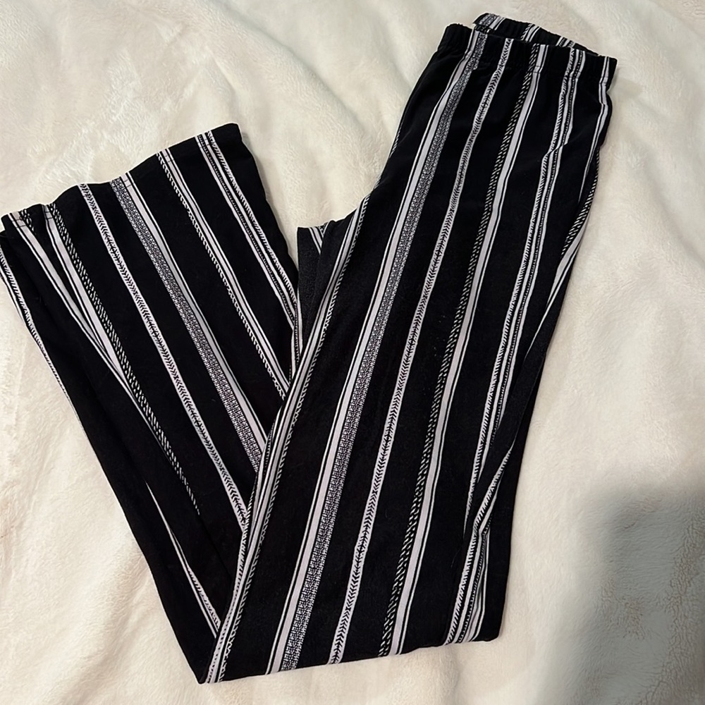 ultra flirt flared legged pants